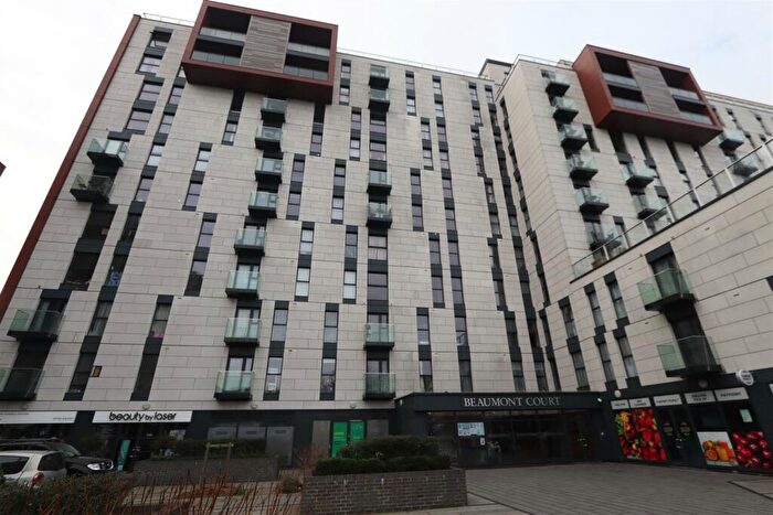 2 Bedroom Flat To Rent In Victoria Avenue, Southend-On-Sea, SS2