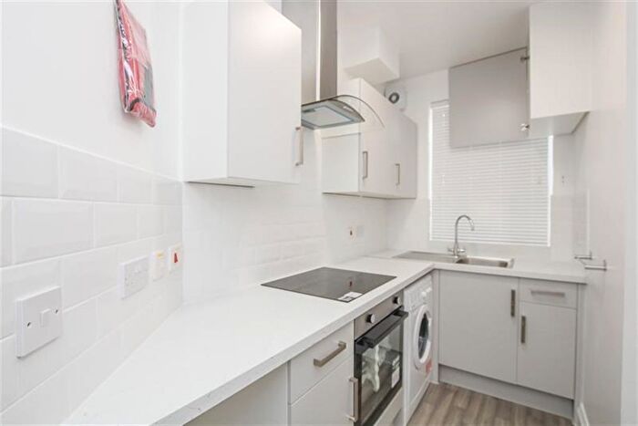 Studio To Rent In Vincent Court, Bell Lane, Hendon, NW4
