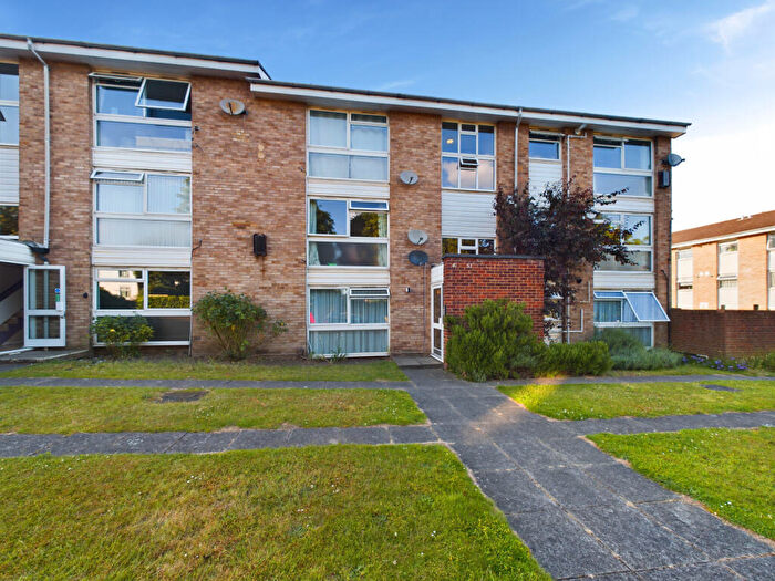 1 Bedroom Flat To Rent In Hope Park, Bromley, BR1