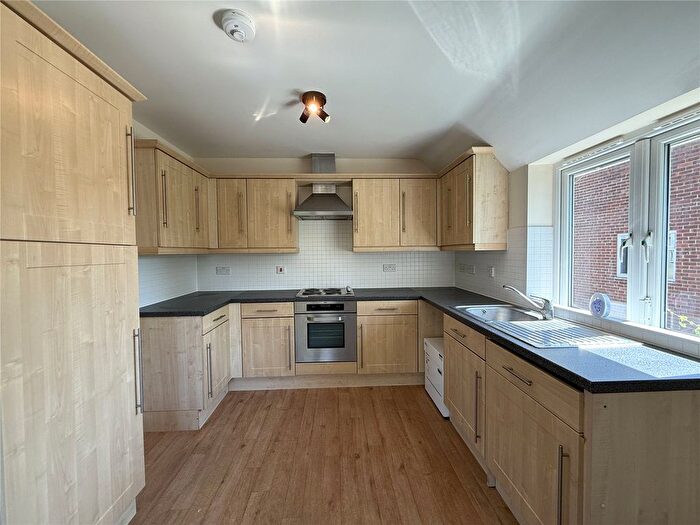 2 Bedroom Maisonette For Sale In Southend Road, Bradfield Southend, Reading, RG7
