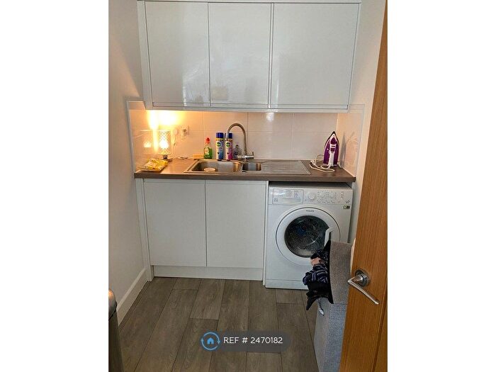 1 Bedroom Flat To Rent In Tregonwell Road, Bournemouth, BH2