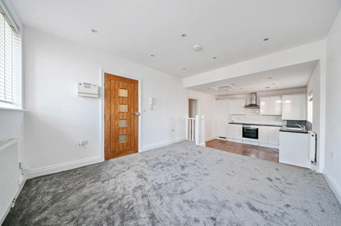 1 Bedroom Apartment For Sale In High Street, Chislehurst, Kent, BR7