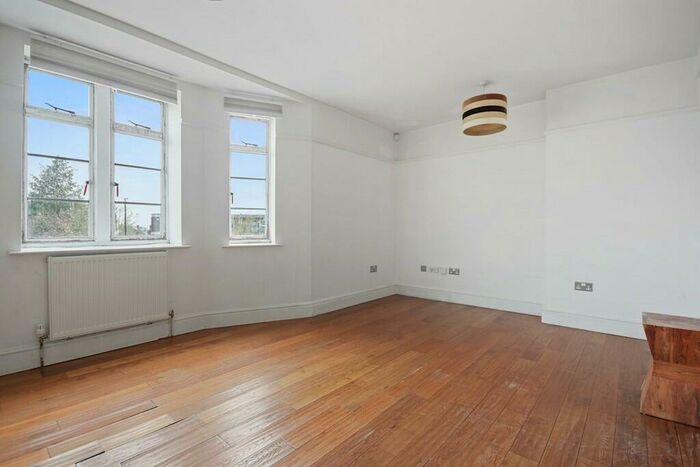 2 Bedroom Apartment To Rent In Flat, The Old Firestation, SE18