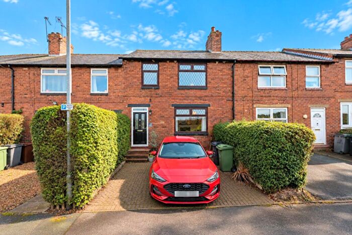 3 Bedroom Terraced House For Sale In Grange View, Pudsey, West Yorkshire, LS28