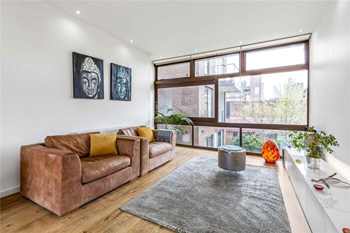 1 Bedroom Flat For Sale In Cabanel Place, Kennington, SE11