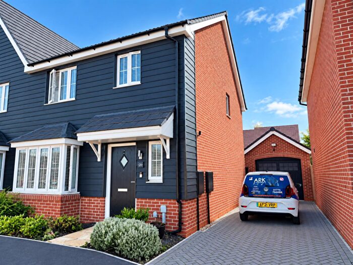 3 Bedroom Semi-Detached House To Rent In Sunflower Avenue, Pinchbeck, PE11