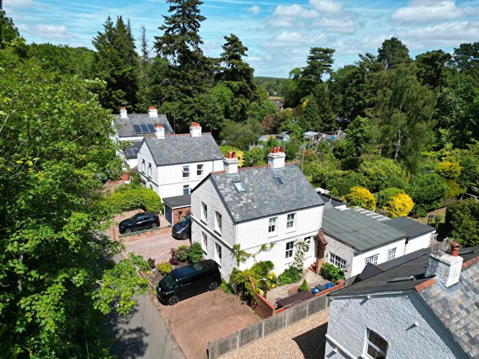 3 Bedroom Semi-Detached House For Sale In Hamlash Lane, Farnham, GU10
