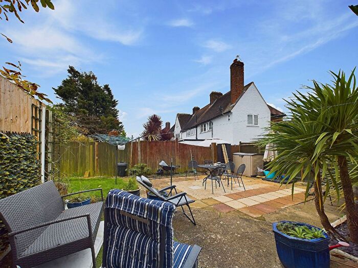 2 Bedroom Semi-Detached House For Sale In Arsenal Road, London, Greater London, SE9