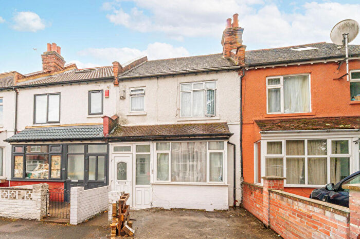3 Bedroom House For Sale In Haslemere Road, Thornton Heath, CR7
