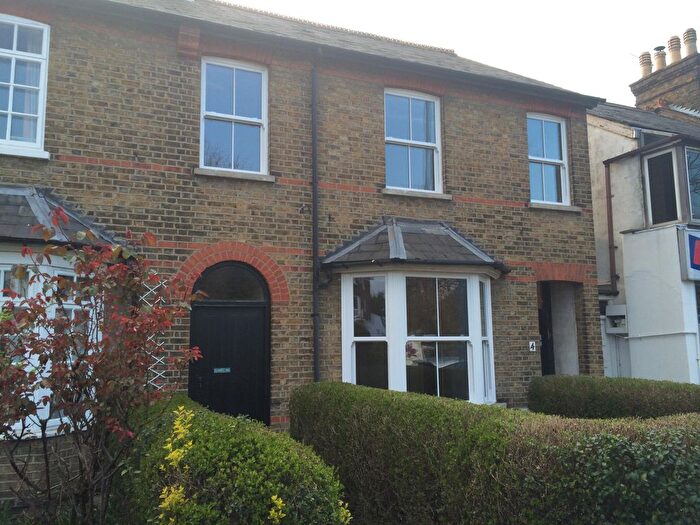 4 Bedroom End Of Terrace House To Rent In Hatfield Road, Potters Bar, EN6