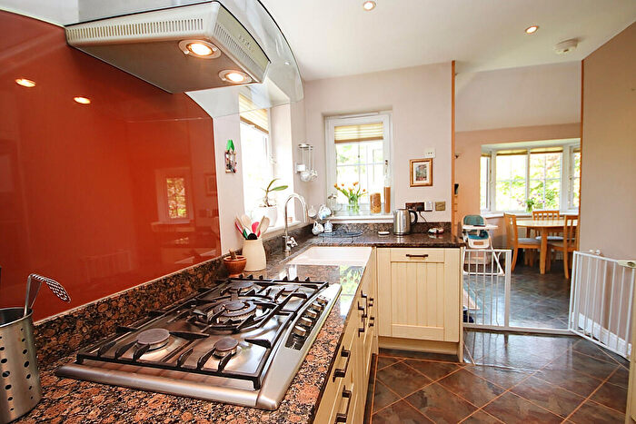 3 Bedroom End Of Terrace House For Sale In Penfold Grange, Billingshurst, RH14