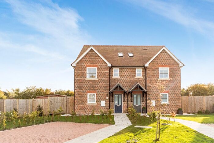 3 Bedroom Semi-Detached House For Sale In The Orchards, Ringmer, Lewes, East Sussex, BN8
