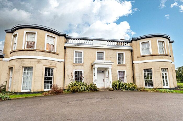 2 Bedroom Flat For Sale In Moor Allerton Hall, Lidgett Lane, Roundhay, Leeds, LS8
