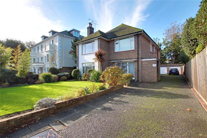 3 Bedroom Flat To Rent In Enfield Court, Gratwicke Road, Worthing, West Sussex, BN11