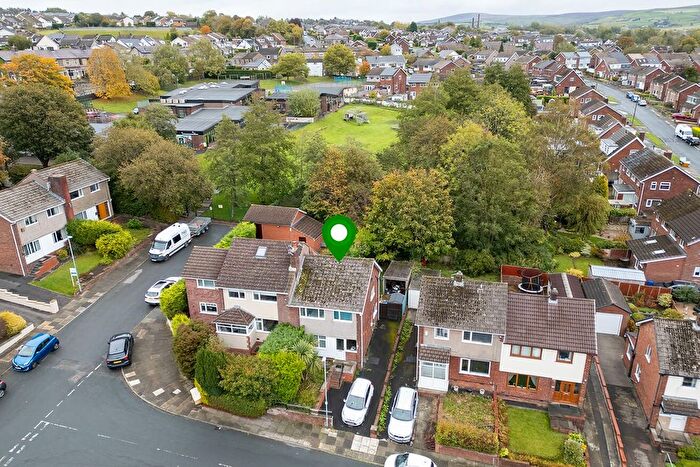 3 Bedroom Semi Detached House For Sale In Minehead Avenue, Burnley, Lancashire, BB10