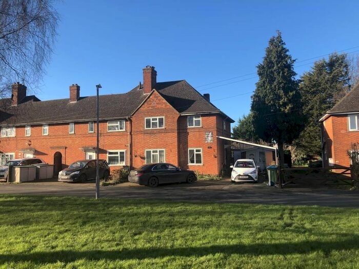 3 Bedroom End Of Terrace House To Rent In Elm Green, Aylesbury HP21