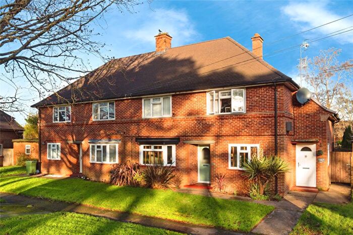 2 Bedroom Maisonette For Sale In Broomhill Park Road, Tunbridge Wells, Kent, TN4