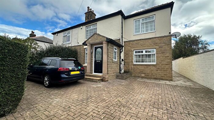 4 Bedroom Semi-Detached House For Sale In Lowther Street, Undercliffe, Bradford, BD2