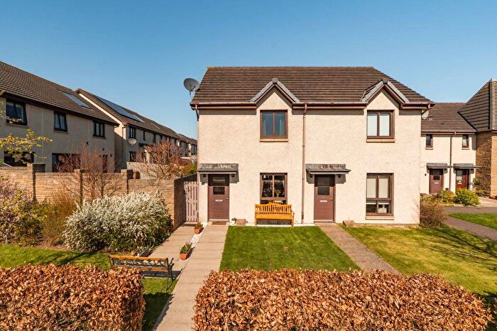 2 Bedroom Semi-Detached Villa For Sale In Eilston Road, Kirkliston, EH29