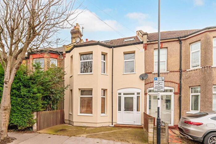 2 Bedroom Flat To Rent In Alexandra Road, , Croydon, Croydon, CR0