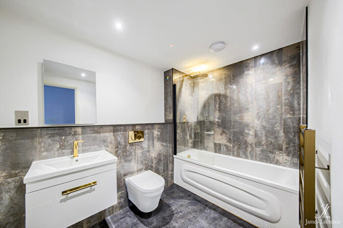 2 Bedroom Apartment To Rent In Reliance Works, Kenyon Street, Jewellery Quarter, B3