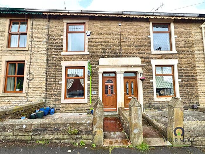 3 Bedroom Terraced House To Rent In Dewhurst Street, Darwen, Lancashire, BB3