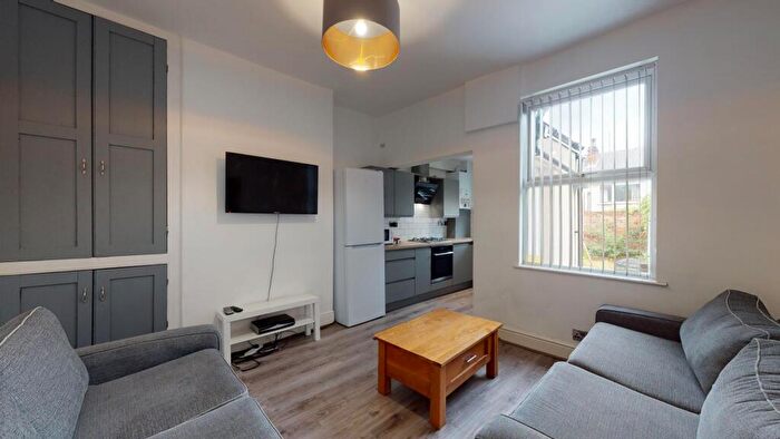 5 Bedroom House To Rent In Shoreham Street, Sheffield, S2