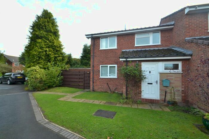 3 Bedroom Semi-Detached House To Rent In Reedsmere Close, Stockton Heath, Warrington, WA4