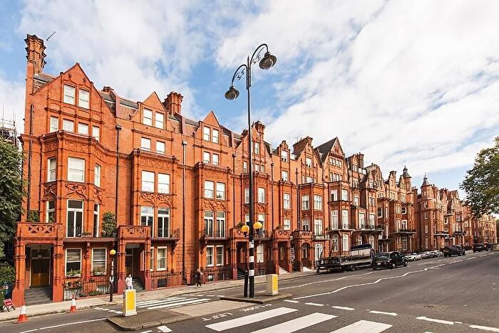 Studio To Rent In Pont Street, Knightsbridge, SW1X