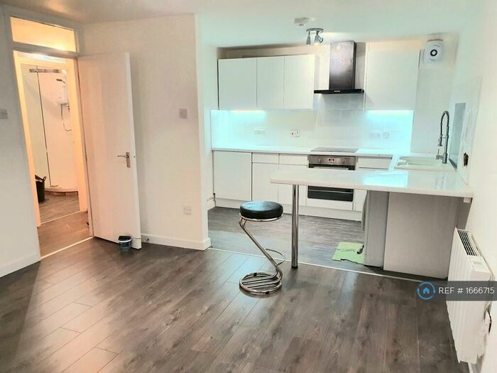 1 Bedroom Flat To Rent In Vale Lodge Rice Lane, Liverpool, L9