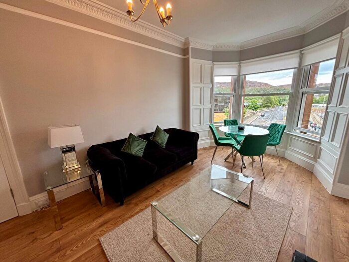 3 Bedroom Flat To Rent In Dalkeith Road, Newington, Edinburgh, EH16
