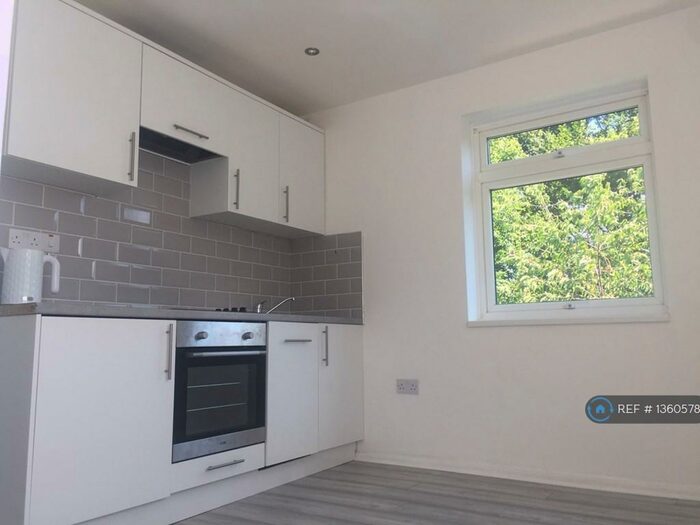 1 Bedroom Maisonette To Rent In Northbourne Road, Gillingham, ME8