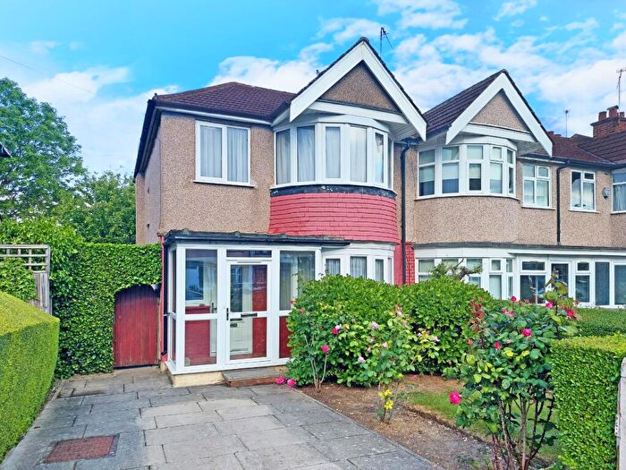 3 Bedroom End Of Terrace House For Sale In Ravenswood Crescent, Rayners Lane, Harrow, HA2