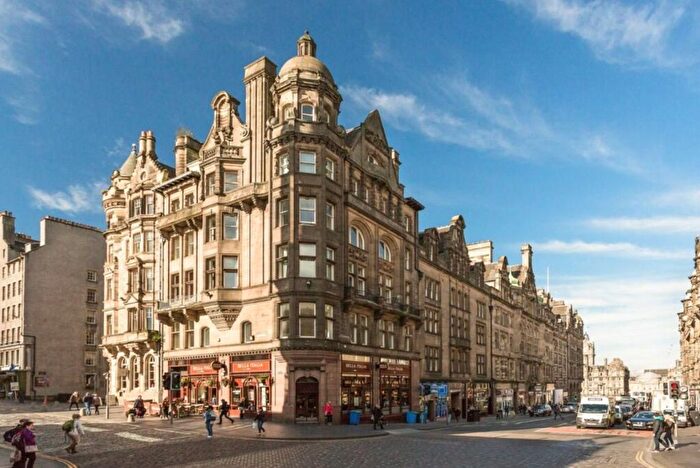 2 Bedroom Flat To Rent In , North Bridge, Edinburgh, EH1