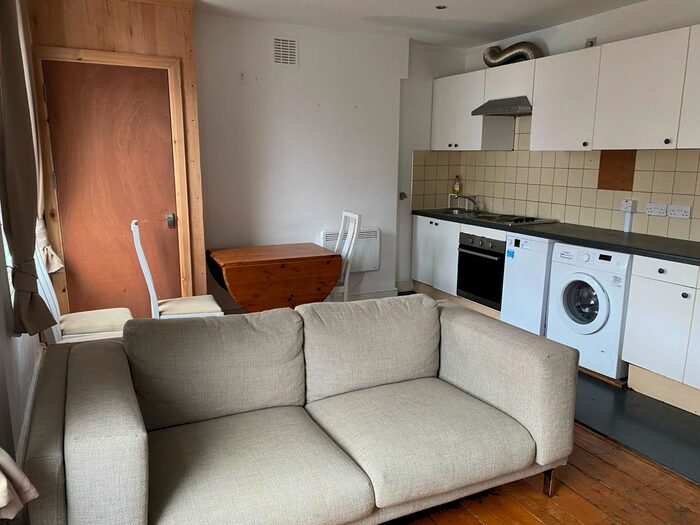 1 Bedroom Flat To Rent In Grosvenor Avenue, London, N5