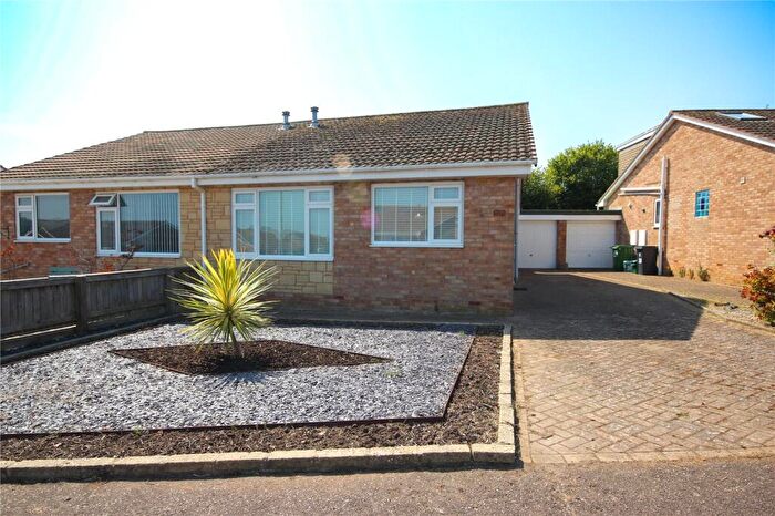 2 Bedroom Bungalow For Sale In Scalwell Park, Seaton, EX12