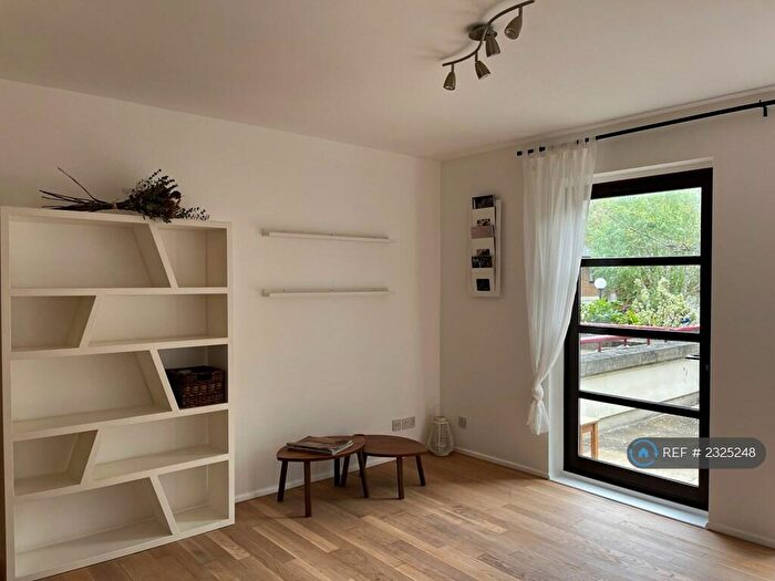 1 Bedroom Flat To Rent In Finland Street, London, SE16