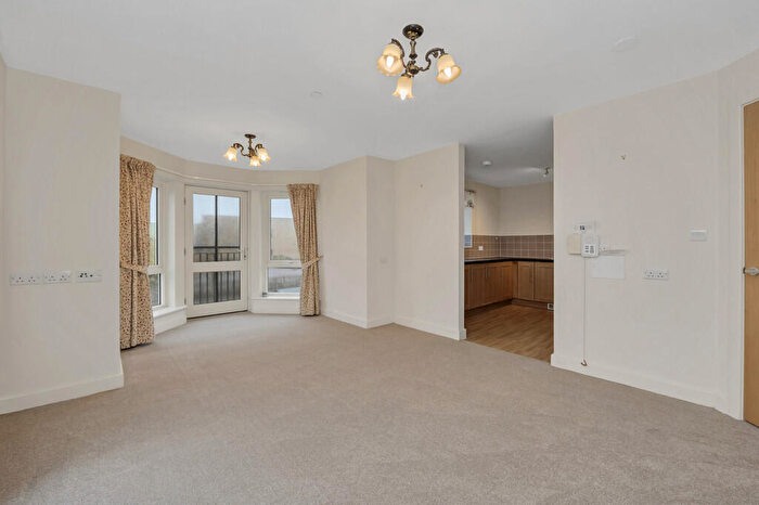 2 Bedroom Apartment For Sale In Airfield Road, Bury St. Edmunds, IP32