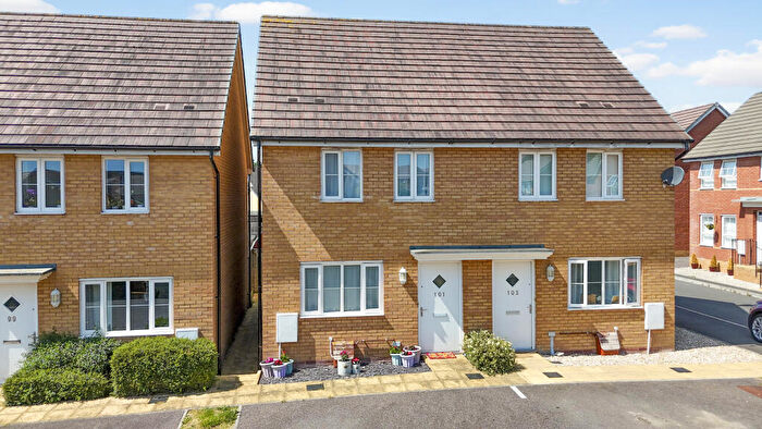 2 Bedroom Semi Detached House For Sale In Greystone Walk, Cullompton, Devon, EX15
