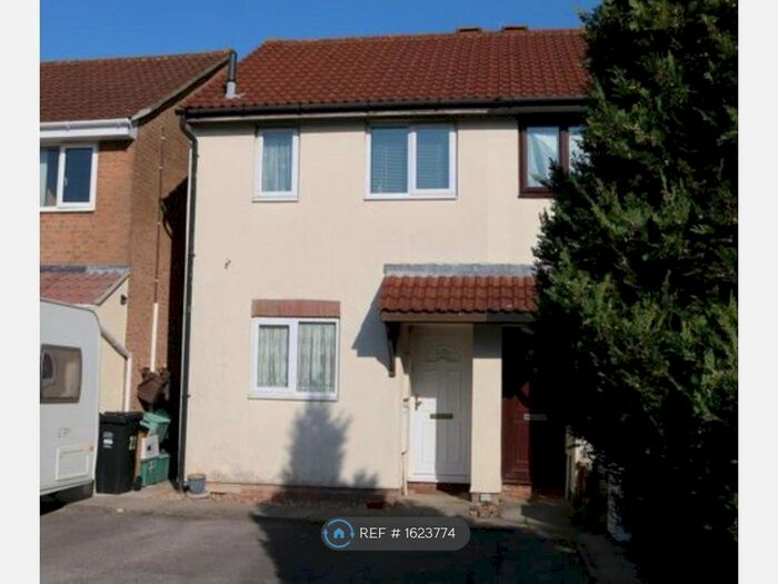 2 Bedroom Semi-Detached House To Rent In Vine Gardens, Weston-Super-Mare, BS22