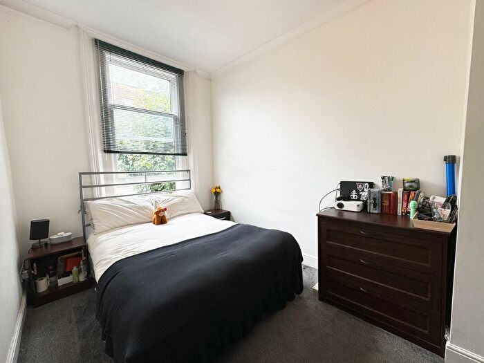 1 Bedroom Flat To Rent In Falkland Road, Kentish Town, NW5