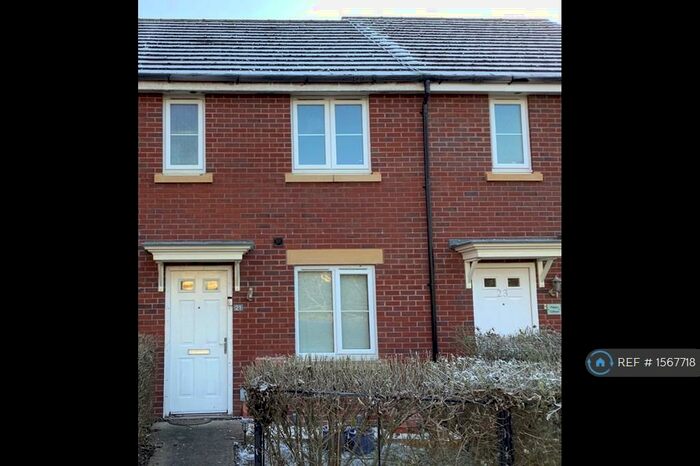 2 Bedroom Terraced House To Rent In Dinton Close, Swindon, SN25