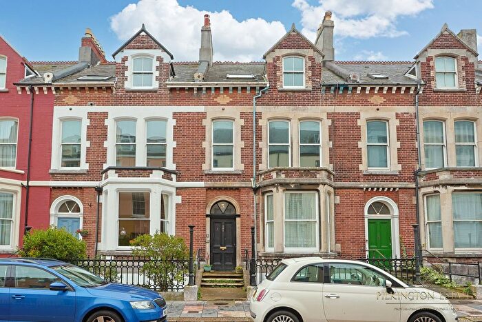 3 Bedroom Maisonette For Sale In Durnford Street, Plymouth, Devon, PL1