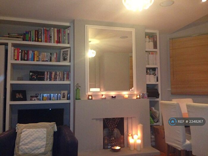 2 Bedroom Flat To Rent In Nightingale Lane, London, SW12