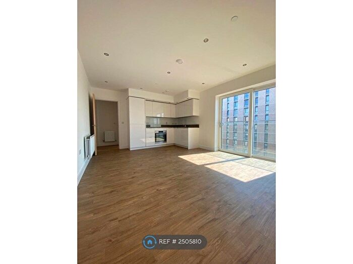 1 Bedroom Flat To Rent In Stirling Drive, Luton, LU2