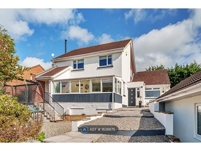 4 Bedroom Detached House To Rent In Foxwarren, Kingsteignton, TQ12