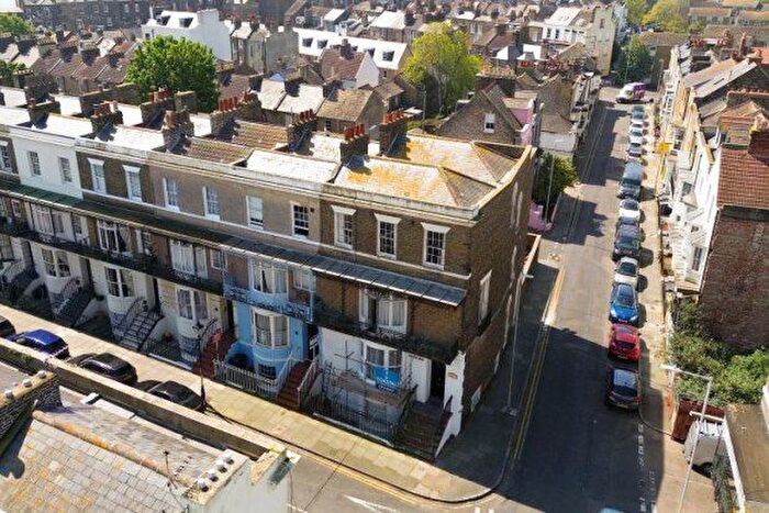 2 Bedroom Flat To Rent In Augusta Road, Ramsgate, CT11