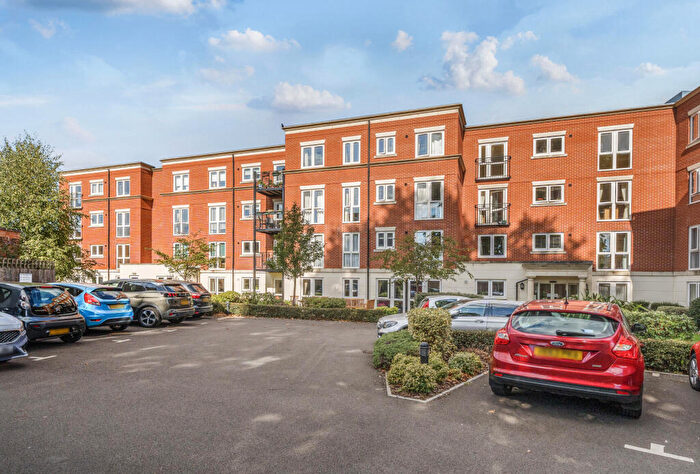 2 Bedroom Apartment For Sale In North Place, Cheltenham, Gloucestershire, GL50