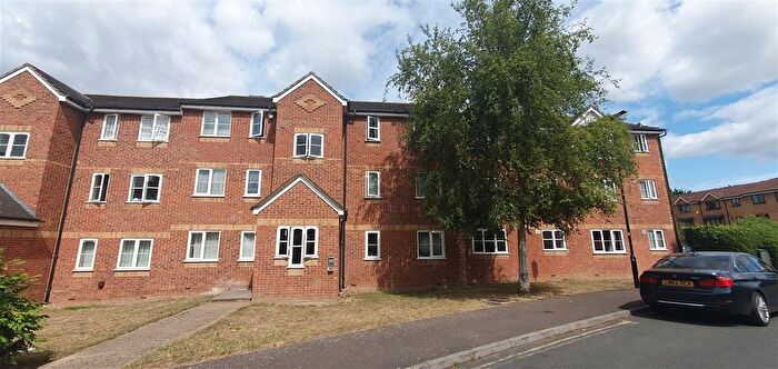 2 Bedroom Flat To Rent In Redford Close, Feltham, TW13