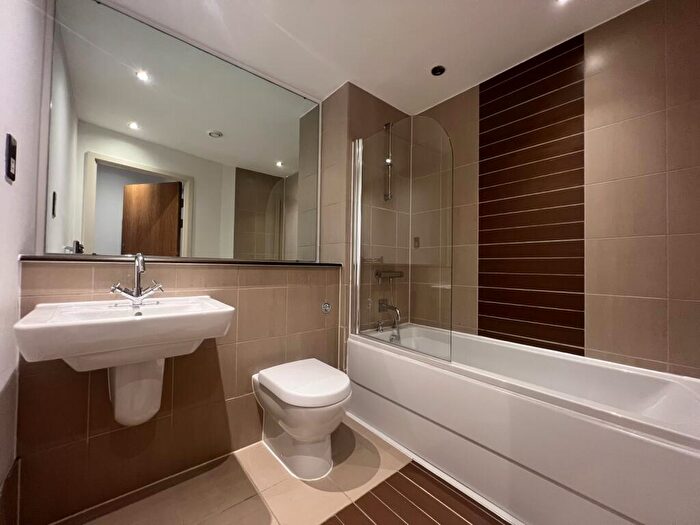 2 Bedroom Apartment To Rent In Masson Place, Green Quarter, Manchester, M4